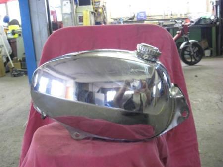 puch-x30-pioneer-tigra-benzintank.jpg